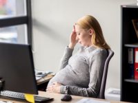 Разъяснение. Отчетность и налогообложение больничного предпринимателя по беременности и родам (декретные)