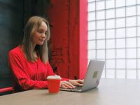 Продаж послуг без довгого очікування: де компанії втрачають клієнтів ще до оплати