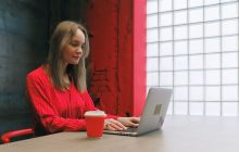 Продаж послуг без довгого очікування: де компанії втрачають клієнтів ще до оплати