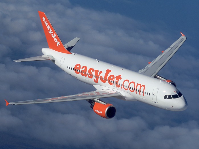 Пилот компании EasyJet признался в употреблении экстази во время полета в Париж