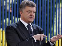 Порошенко осудил блокирование телеканала NewsOne в Киеве