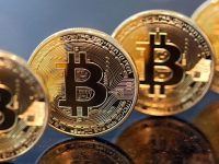 После кратковременного падения на 8,7% Bitcoin вырос до 6000 долларов