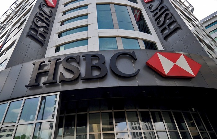 Прибыль крупнейшего европейского банка HSBC упала на 62%