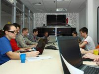 Программа виз H-1B для украинских программистов: правительство США начинает проверку