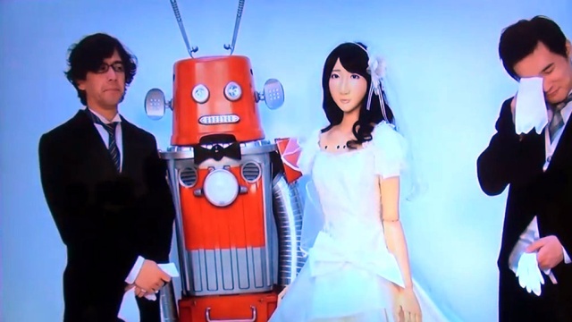 В Японии впервые провели свадьбу роботов