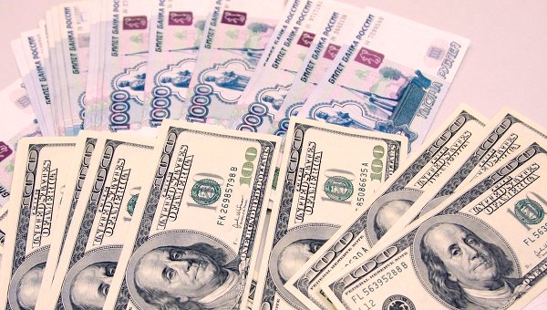30 декабря рубль неудержимо падает: доллар уже дороже 73 руб, евро - 80 руб