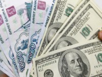6 марта рубль укрепляется по отношению к доллару и евро