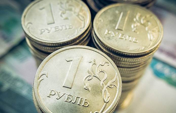 Кремль в шоке: 15 декабря рубль обвалился до исторического минимума за 17 лет 