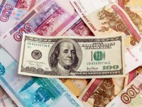 Россия в очередной раз хочет ограничить использование доллара