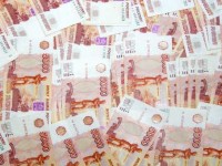 Россия опережает Украину в падении национальной валюты: доллар выше 70 рублей, евро – 80 рублей