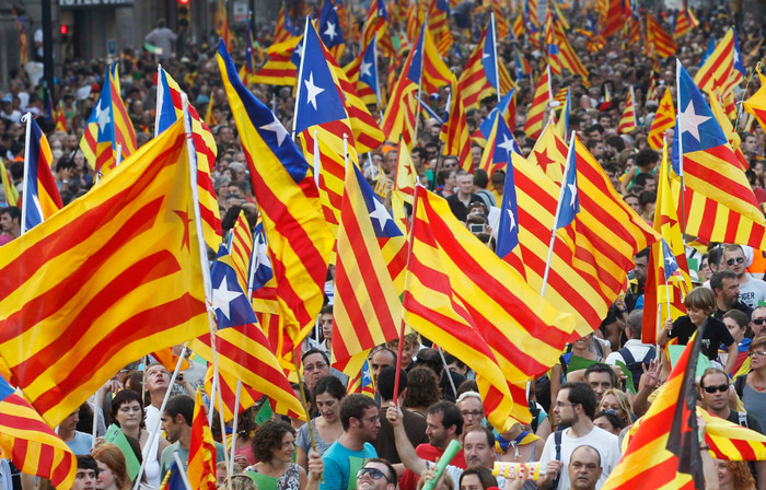 Рынки оказывают давление на Каталонию чтобы остановить отделение