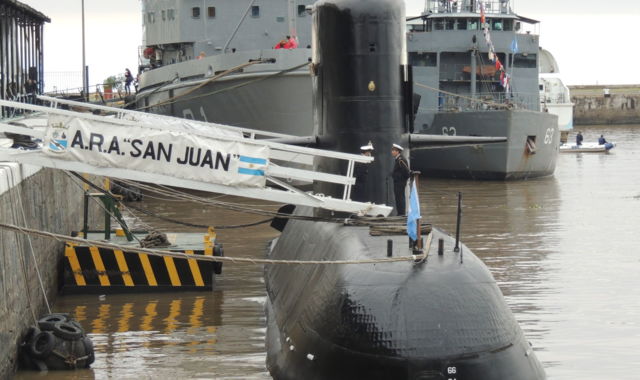 С подлодки ВМС Аргентины "Сан-Хуан" было 8 звонков в день исчезновения, — Tesacom