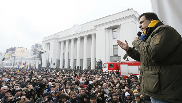 Саакашвили отказывается признавать Луценко генпрокурором и собирает вече