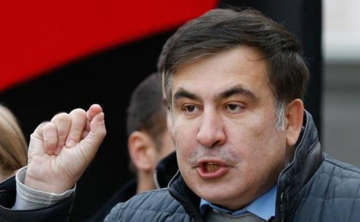 Саакашвили призвал к проведению досрочных парламентских и президентских выборов в Украине