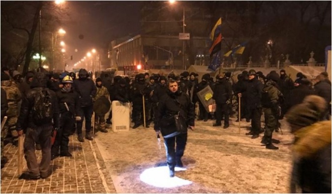 Саакашвили сообщил о нападении на лагерь возле Рады и своем отказе идти к следователю
