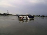 В аэропорту Минска ураган повредил восемь самолетов (фото, видео)