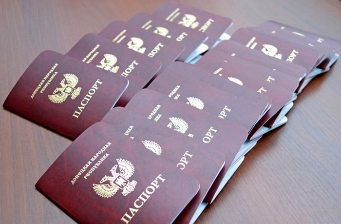 Сбербанк России признал паспорта террористических организаций ЛНР и ДНР