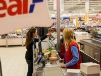 Сеть супермаркетов Real использует камеры видеонаблюдения для изучения покупателей