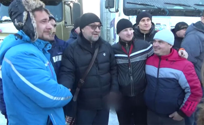 Лидер "ДДТ" Юрий Шевчук поддержал митингующих дальнобойщиков (видео)