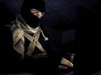 Террористы активно используют Bitcoin и PayPal, — AML