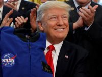 Трамп включил в бюджет пилотируемую программу полета на Марс