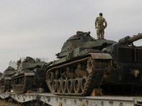 Турция усиливает военное присутствие на границе с Сирией