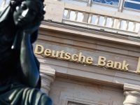 У Deutsche Bank акции обвалились до исторического минимума