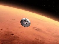 Ученые обнаружили большие залежи льда на Марсе
