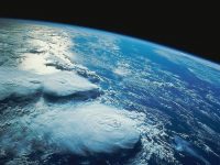Ученые предупреждают о появлении озоновой дыры над США