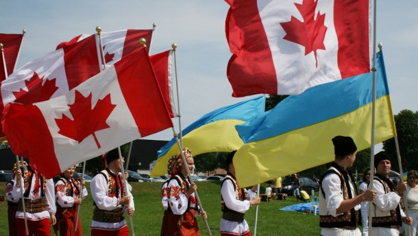 Украинцам массово отказывают в канадской визе