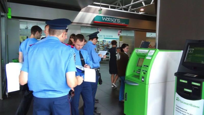 Украинцев предупредили о сложностях с пополнением счетов через платежные терминалы