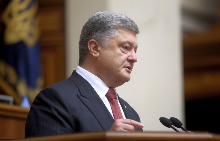 Украинский язык будет внедрятся в бизнес на законодательном уровне, - Петр Порошенко