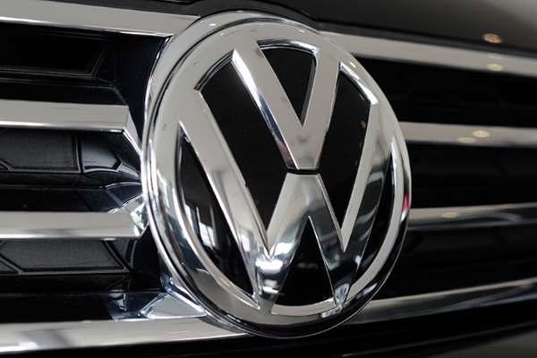 В Германии инвесторы VW требуют от автоконцерна 8,2 миллиарда евро