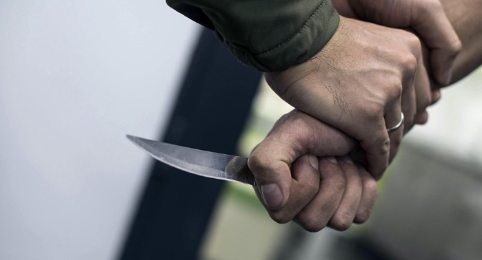 В Ирландии мигрант из Сирии с ножом напал на прохожих