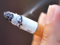 В Канаде от курения умирает 45 тысяч человек ежегодно