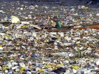 В Кении посадят на 4 года за использование пластиковой упаковки