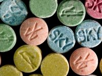 В Нидерландах изъяли партию сырья для изготовления 1 млрд таблеток экстази