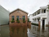 В США хотят выделить 29 млрд на помощь пострадавшим от ураганов и наводнений