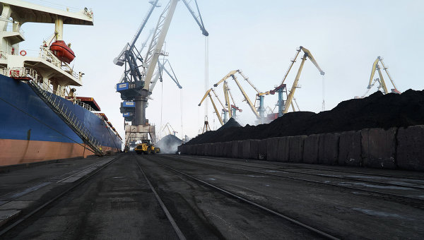 В Украину прибыло второе судно с  углем из ЮАР
