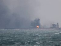 В Восточно-Китайском море взорвался нефтяной танкер
