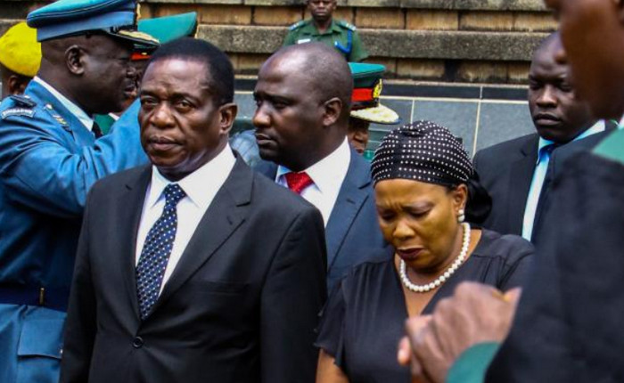 Вице-президент Эммерсон Мнангагва вернулся в Зимбабве как преемник Мугабе