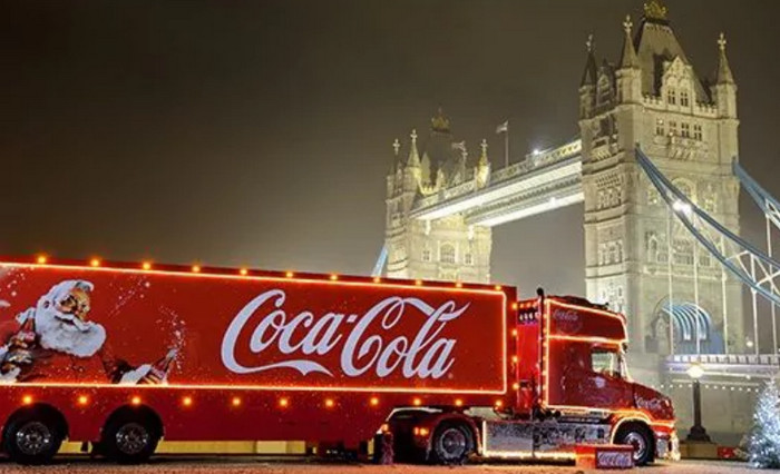 Власти Ливерпуля запретили рождественским грузовикам Coca-Cola въезжать в город