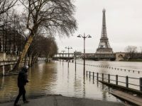 Во Франции наводнение: реки Сена и Рейн вышли из берегов