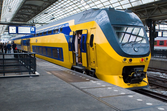 Все поезда в Голландии используют только энергию ветра