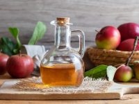 Яблочный уксус: чем полезен для здоровья, как принимать для лечения и пить для похудения