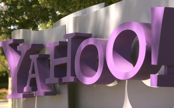 Yahoo требует власти США объяснить ситуацию с массовой слежкой за гражданами