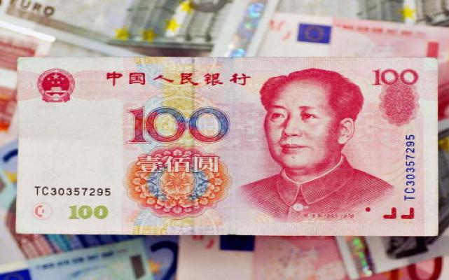 Народный банк Китая ощутимо укрепил курс юаня к доллару