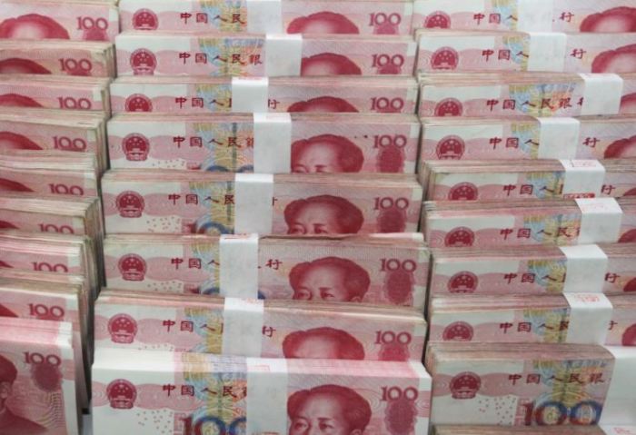 Китайский юань продолжает обновлять многолетние минимумы