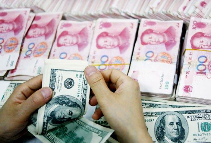 Народный банк Китая продал на межбанке 37 миллиардов долларов за день