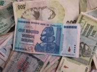 В Зимбабве выпустят свою версию доллара США